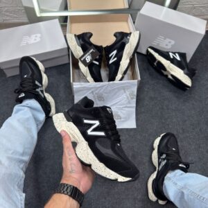 New Balance 9060 Preto e Branco